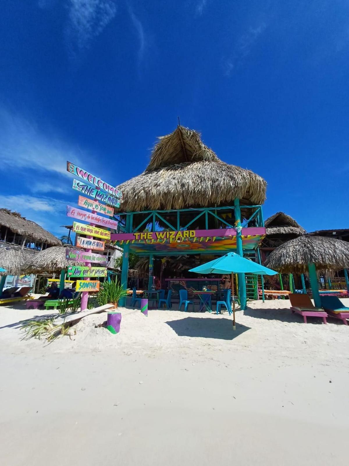 The Wizard & Bar Baru Hotel Playa Blanca Exterior foto